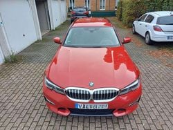 Rot Gebraucht 2020 BMW 330 Luxury Line Kombi | 30.900 € (Fairer Preis)