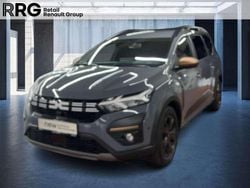 Grau Gebraucht 2024 Dacia Jogger Extreme Van / Kleinbus | 18.900 € (Fairer Preis)