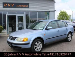 Blau Gebraucht 1996 VW Passat Highline Limousine | 650 € (Fairer Preis)