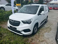 White jade Gebraucht 2021 Opel Combo Edition Van / Kleinbus | 14.990 € (Fairer Preis)