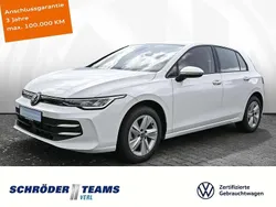 Pure white Gebraucht 2024 VW Golf VIII Life Limousine | 28.780 € (Fairer Preis)