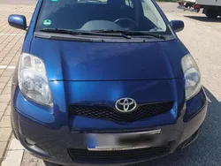 Blau Gebraucht 2010 Toyota Yaris Kleinwagen | 3.200 € (Fairer Preis)