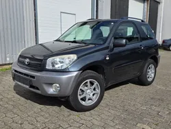 Grau Gebraucht 2005 Toyota RAV4 Basis SUV | 5.400 € (Fairer Preis)