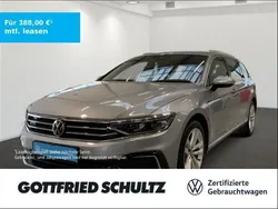Pyritsilber metallic Gebraucht 2023 VW Passat GTE Kombi | 34.590 € (Guter Preis)