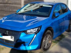 Blau Gebraucht 2021 Peugeot e-208 Allure Kleinwagen | 13.600 € (Fairer Preis)