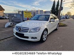 Weiß Gebraucht 2010 Mercedes C180 Avantgarde Limousine | 7.990 € (Fairer Preis)