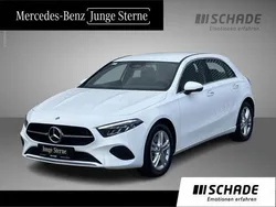 Weiß Gebraucht 2024 Mercedes A250 Progressive Limousine | 31.850 € (Fairer Preis)