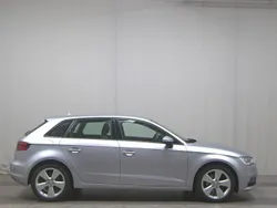 Florettsilber metallic Gebraucht 2016 Audi A3 Ambition Limousine | 10.890 € (Etwas zu teuer)