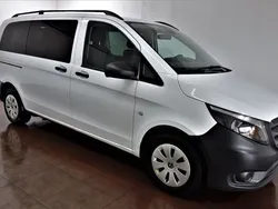 Arktikweiss Gebraucht 2021 Mercedes Vito Van / Kleinbus | 26.999 € (Guter Preis)