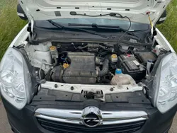 Weiß Gebraucht 2017 Opel Combo Van / Kleinbus | 6.750 € (Superpreis)