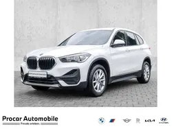 Weiß Gebraucht 2022 BMW X1 Advantage SUV | 20.990 € (Guter Preis)