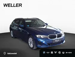 Blau Gebraucht 2023 BMW 320 Shadowline Kombi | 31.750 € (Guter Preis)