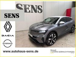 Grau kqg + weiss 369 Gebraucht 2022 Renault Mégane Techno Limousine | 25.950 € (Guter Preis)