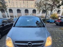 Gebraucht 2003 Opel Meriva Essentia Van / Kleinbus | 1.300 € (Fairer Preis)