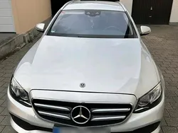 Silber Gebraucht 2019 Mercedes E220 Kombi | 40.000 € (Teuer)