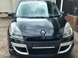 Schwarz Gebraucht 2011 Renault Scénic III Bose Edition Van / Kleinbus | 3.700 € (Superpreis)