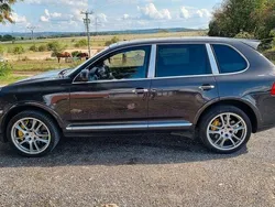 Grau Gebraucht 2008 Porsche Cayenne Turbo S SUV | 15.500 €