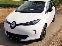 Weiß Gebraucht 2016 Renault Zoe Life Kleinwagen | 7.200 € (Fairer Preis)
