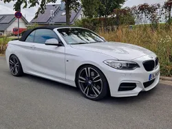 Weiß Gebraucht 2016 BMW M235 M Performance Cabrio | 21.900 € (Guter Preis)