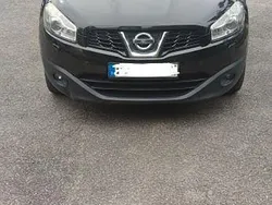 Schwarz Gebraucht 2010 Nissan Qashqai +2 Tekna SUV | 4.900 € (Guter Preis)