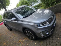 Grau Gebraucht 2020 Suzuki Vitara Comfort+ SUV | 22.499 € (Fairer Preis)