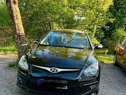 Schwarz Gebraucht 2011 Hyundai i30 Kombi | 3.990 € (Fairer Preis)