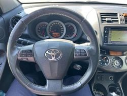 Schwarz Gebraucht 2012 Toyota RAV4 SUV | 9.100 €