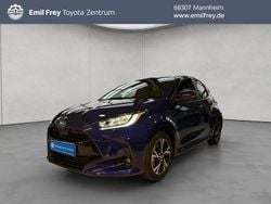 Blau Neu 2025 Toyota Yaris Hybrid Comfort Limousine | 24.950 € (Guter Preis)