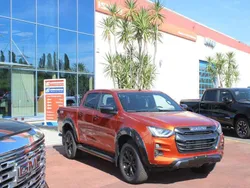 Valencia orange Neu 2025 Isuzu D-Max Abholung | 43.900 €