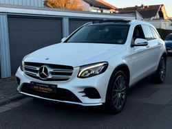 Weiß Gebraucht 2017 Mercedes GLC220 AMG line SUV | 31.950 € (Etwas zu teuer)
