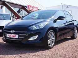 Schwarz Gebraucht 2017 Hyundai i30 Passion Limousine | 14.950 € (Teuer)