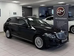Obsidianschwarz met. Gebraucht 2017 Mercedes C300 Luxury Kombi | 14.799 € (Superpreis)