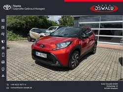 Rot Neu 2025 Toyota Aygo Kleinwagen | 20.990 €