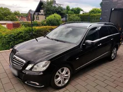 Schwarz Gebraucht 2010 Mercedes E220 Avantgarde Kombi | 12.300 € (Etwas zu teuer)