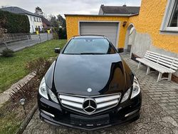 Schwarz Gebraucht 2013 Mercedes E350 AMG line Coupé | 15.000 € (Teuer)