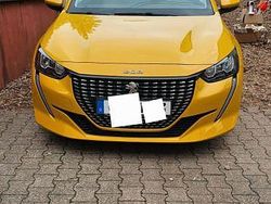 Gelb Gebraucht 2020 Peugeot 208 Active Kleinwagen | 11.999 € (Etwas zu teuer)
