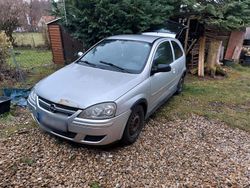 Silber Gebraucht 2006 Opel Corsa Kleinwagen | 650 €