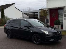 Onyx schwarz metallic Gebraucht 2021 Opel Astra Kombi | 12.222 € (Fairer Preis)