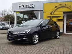 Schwarz Gebraucht 2017 Opel Astra Innovation Limousine | 12.990 € (Etwas zu teuer)