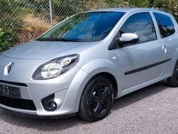 Grau Gebraucht 2010 Renault Twingo Kleinwagen | 2.700 €