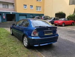 Blau Gebraucht 2002 BMW 316 Compact Kleinwagen | 1.800 € (Fairer Preis)