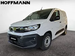 Weiss Neu 2025 Opel Combo Van / Kleinbus | 25.749 € (Etwas zu teuer)