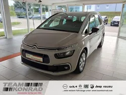 Beige Gebraucht 2021 Citroën C4 SpaceTourer Van / Kleinbus | 17.900 € (Fairer Preis)