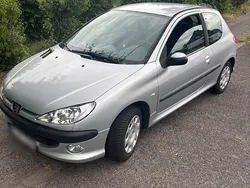 Silber Gebraucht 2006 Peugeot 206 Kleinwagen | 1.600 € (Fairer Preis)