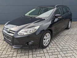 Schwarz Gebraucht 2012 Ford Focus Trend Kombi | 4.150 € (Guter Preis)