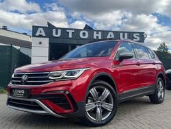 Rot Gebraucht 2024 VW Tiguan Allspace Elegance SUV | 42.999 € (Etwas zu teuer)