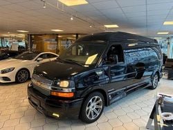 Schwarz Gebraucht 2017 Chevrolet Express Van / Kleinbus | 69.900 €
