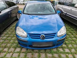 Blau Gebraucht 2005 VW Golf IV Trendline Limousine | 500 € (Superpreis)