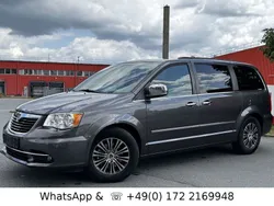 Schwarz Gebraucht 2015 Lancia Voyager S Van / Kleinbus | 19.900 € (Etwas zu teuer)