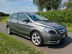 Grau Gebraucht 2012 Mercedes B180 Edition Van / Kleinbus | 10.400 € (Guter Preis)